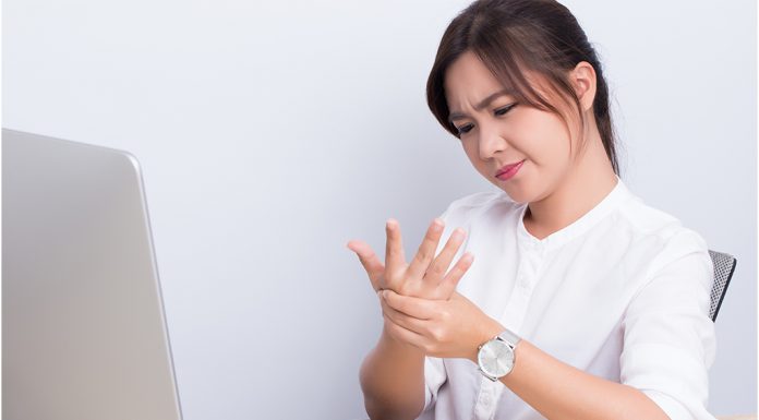 ชาปลายมือปลายเท้า