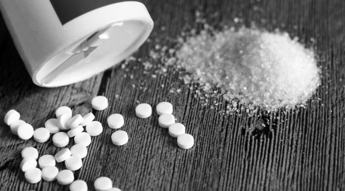 น้ำตาลเทียม